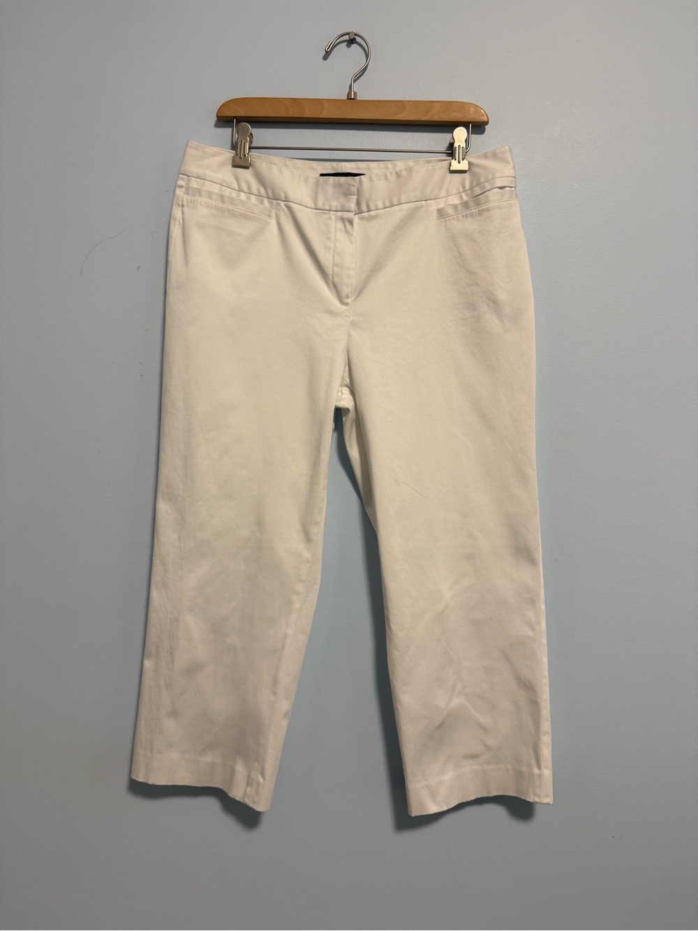 Lafayette 148 New Yorkβ White Cropped Cotton Pants Size 12